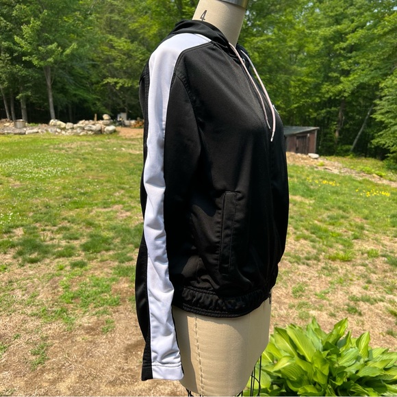 Puma Full Zip Hooded Track Jacket Polyester Black White Stripe Classic Medium - Picture 3 of 8